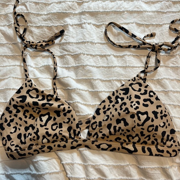 Hollister Leopard Bikini Top - Picture 1 of 2